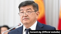 Акылбек Жапаров. 