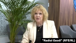 Мери Лолор дар Душанбе, 9 декабри соли 2022. Акс аз бойгонӣ. 
