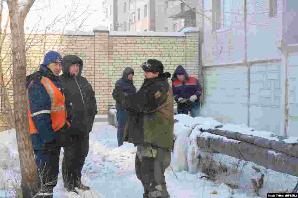 Екібастұз жылусыз қалғанда қалаға арнайы барған премьер-министрдің бірінші орынбасары Роман Скляр алғашында Екібастұздағы жылу проблемасының себебін "станция қызметкерінің қателігінен" іздеген.