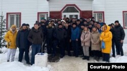 Кырмыскалы районара мәхкәмәсе каршында, 16 декабрь 2022