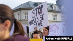 Protestë e mbajtur në Prishtinë kundër vrasjes së grave. Dhjetor 2022.