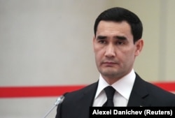 Rămâne de văzut dacă Serdar Berdimuhammedov își va păstra statutul tot mai convențional de șef de stat al țării atunci când se va încheia restructurarea guvernului.