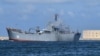 Большой десантный корабль «Орск» Черноморского флота России выходит из Севастопольской бухты, архивное фото