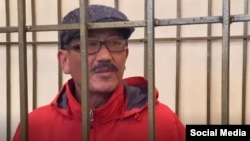 Таалайбек  Дүйшөмбиев.