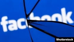 Profilul de Facebook poate fi vulnerabil dacă utilizatorii nu sunt atenți cui oferă date personale de autentificare. 