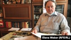 Бывший шахтер Иван Тирик в 2001 году получил серьезную травму на производстве и с тех пор пытается добиться выплат положенных законом сумм 
