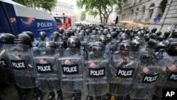 საპოლიციო ძალა მობილიზებულია „აგენტების კანონის“ საპროტესტო აქციის დროს