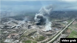 Азовсталь продовжують бомбардувати авіацією та накривати артилерією