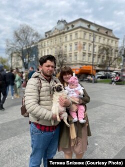 Тетяна Блізняк з чоловіком і донькою