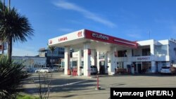 У Батумі працюють заправки російського «Лукойл»