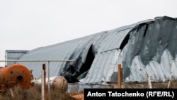 Ангар одного із сільськогосподарських підприємств після обстрілів