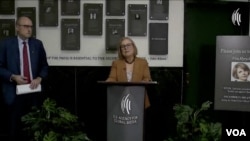 Президент Радіо Свобода/Радіо Вільна Європа Джеймі Флай і очільниця Агенції США із глобальних медіа Аманда Беннетт. Вашингтон, США. 13 грудня 2022 року