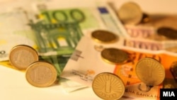 Пари, илустрација/Фотоархива