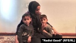 Зайнаб с сыновьями