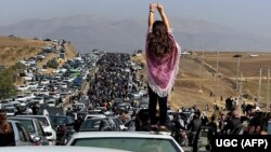 د اجباري حجاب عملي کېدو په وړاندې اعتراضونه، ارشيف