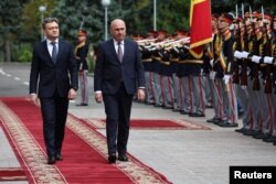 Dorin Recean, primindu-l pe Ilie Bolojan în vizită oficială la Chișinău