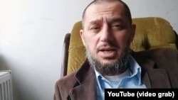 სააგენტო ფრანს-პრესი გამოძიებასთან დაახლოებულ ანონიმურ წყაროებზე დაყრდნობით ამბობს, რომ 44 წლის ბლოგერი 30 იანვარს ნახეს მკვდარი ჩრდილოეთის ქალაქ ლილის სასტუმროში.