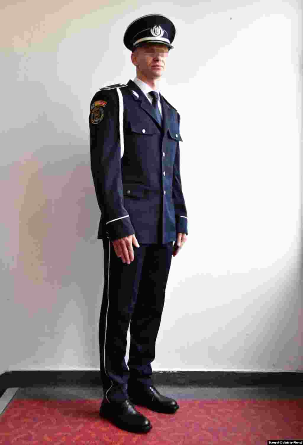 Uniforma de reprezentare.