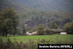 Objekti i ish-fabrikës së mjaltit "Apiko".