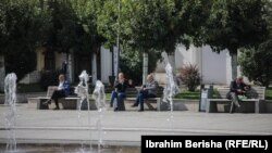 Paraqitja e pensionistëve në zyrat e pensioneve për çdo gjashtë muaj është obligim ligjor i përcaktuar me Ligjin për skemat pensionale të financuara nga shteti.