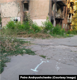 Літера «Ї» у зруйнованому і окупованому Росією Маріуполі. Вересень 2022 року