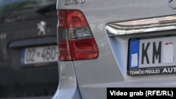 Vetura me makina KM në Mitrovicë të Veriut. Fotografi nga arkivi. 