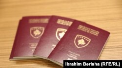 Pasaporta të lëshuara nga Republika e Kosovës. Fotografi ilustruese