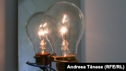 Energia electrică s-a scumpit în ultimele luni iar tendința este una ascendentă.