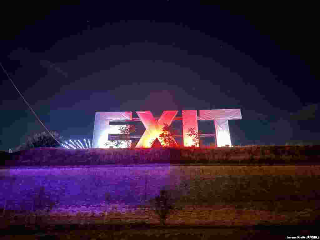 Ana Radovanović iz PR tima "Exit" festivala izjavila je za Radio Slobodna Evropa (RSE) da je dogovoreno održavanje "Exitovog" festivala naredne, 2026. godine u Egiptu.Rekla je da narednog jula, "ukoliko se ne promene okolnosti u državi", neće biti festivala u Novom Sadu.