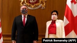 مایک پومپیو وزیر خارجه امریکا با زورابیشویلی رئیس جمهور گرجستان