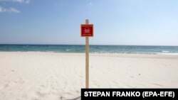 Відвідувати узбережжя заборонено – воно заміновано