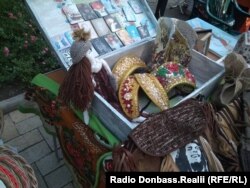 Продаж кокошників в окупованому Донецьку