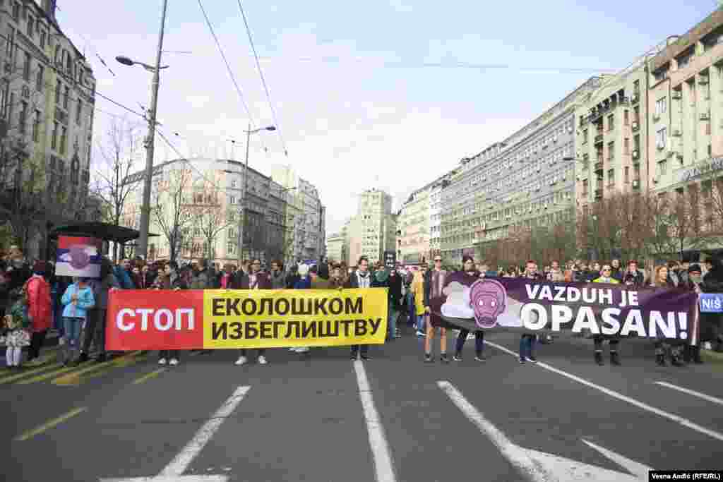 "Eko straža" je poručila da vlastima daje rok od mesec dana da reaguju inače će, kako su naveli, uslediti blokade saobraćaja.