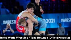 Айпери Медет кызы кыз-келиндер күрөшү боюнча Дүйнө чемпионатынын жарым финалында. Осло, Норвегия. 5-октябрь, 2021-ж.