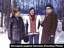 Поет Ростислав Братунь, Володимир Івасюк, батько композитора Михайло Івасюк