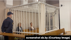 Людміла Чэкіна і Марына Золатава падчас суду над Tut.by. Менск, 2023 год