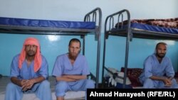 سه تن از معتادین به مواد مخدر که در شفاخانه کاپیسا تحت مداوا قرار دارند