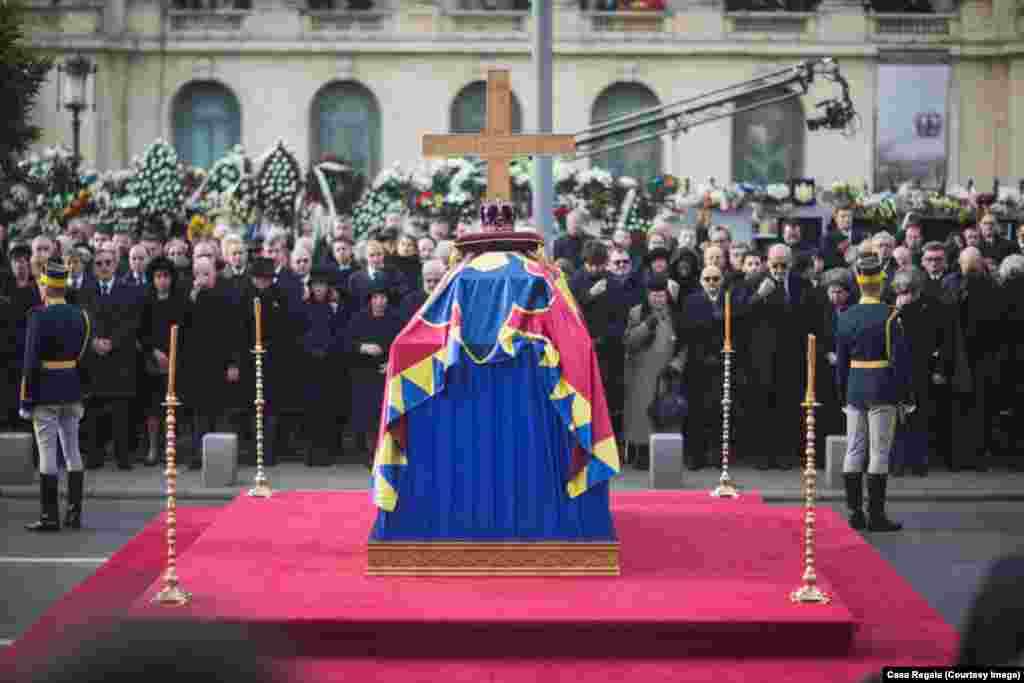 Casele Regale din toată Europa și-au trimis reprezentanți la înmormântarea Regelui Mihai I al României.