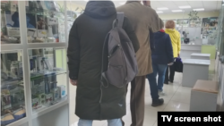 Черга в Луганській аптеці