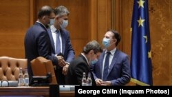 Politicieni de la toate partidele se bucură de modul în care banii publici ajung către formațiunile lor. În primele luni din 2021 au fost alocate 34 de milioane de lei.