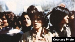 Участники манифестации в поддержку исламской революции. Иран, февраль 1979 года.