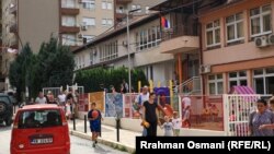 Škola koja radi po srpskom sistemu u Severnoj Mitrovici. Fotografija snimljena 2023. godine.