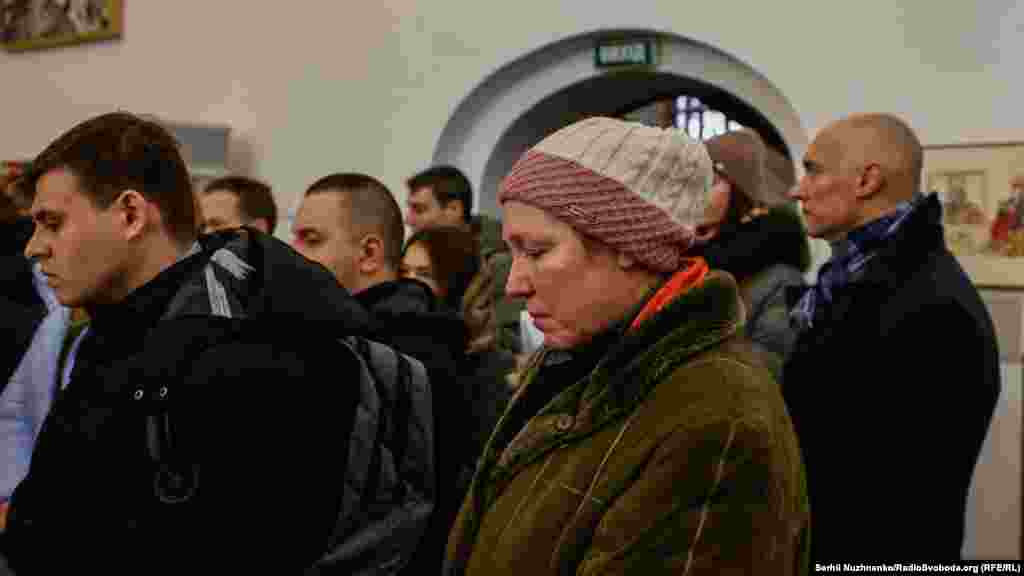 Ендрю Бегшоу на момент початку війни в Україні жив у Новій Зеландії та, окрім британського, мав громадянство цієї країни. Його сім'я говорила, що волонтер поїхав до України, бо вважав це &laquo;моральним вчинком&raquo;. Родичі чоловіка додали, що &laquo;безмірно пишаються&raquo; його роботою з доставки їжі та ліків, а також допомоги літнім людям у прифронтовій зоні