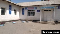 Ноокаттагы Алымкул Үсөнбаев атындагы Арал орто мектеби. 2022-жыл.