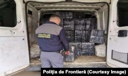 Contrabada cu țigări este un fenomen des întâlnit la granițele cu Republica Moldova și Ucraina