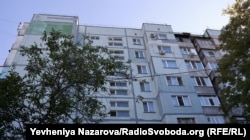 Будинок, де живе Юрій Улітенко – багатоповерхівка, аналогічна тим, які масово зводились за типовими проєктами у радянський час