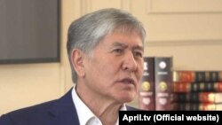 Алмазбек Атамбаев.