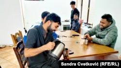 Radnici iz Nepala u kući koju iznajmljuju u Kragujevcu, 13. decembar 2025.