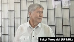 Алмазбек Атамбаев.