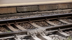 Tren de (ne)plăcere | Viteze de sub 50 de kilometri la oră pe linii care trebuie schimbate